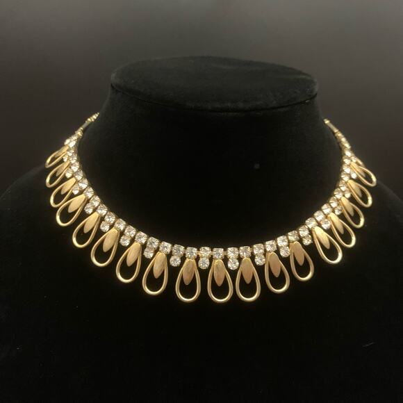 Vintage 1960’s Sarah Coventry Statement Rhinestone Gold Tone Necklace
